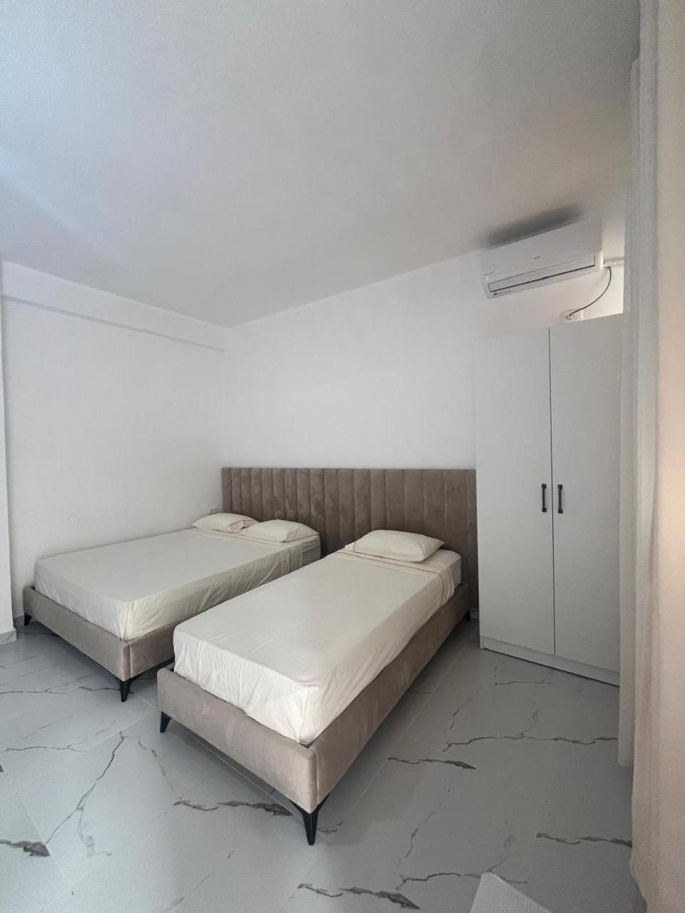 Elio'S Room Durres Exterior photo