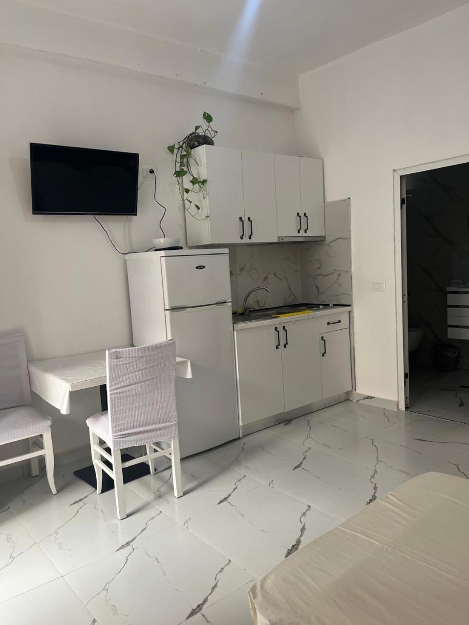 Elio'S Room Durres Exterior photo